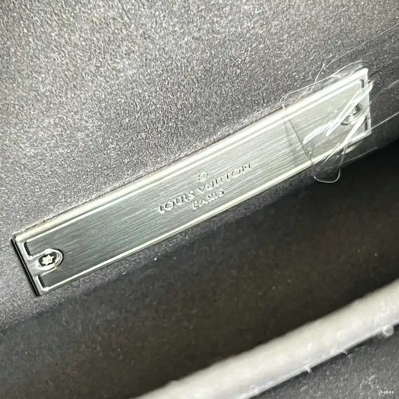 Bag 2205YA0010 LV 0717